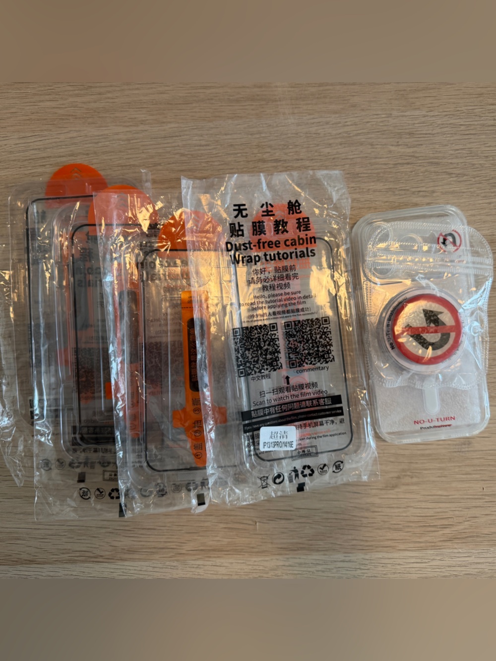 iPhone 13 Pro Bundle iPhone Stand + 4 Dust-Free Tempered Glass Screen Protectors